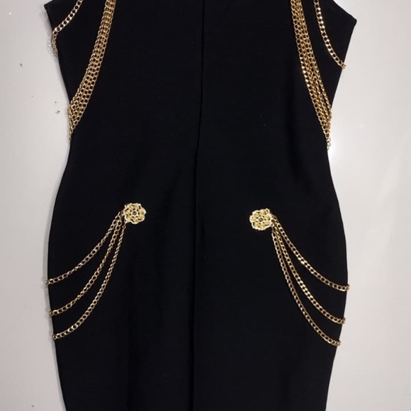 Bella  Black Dress with Gold Chain Accents size M brand new w tags - Picture 2 of 15